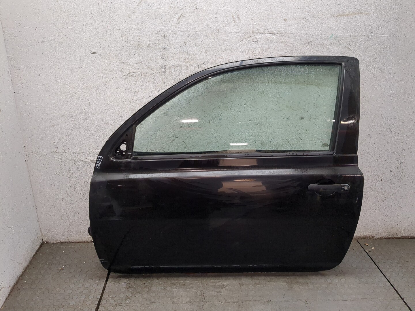 Дверь передняя левая