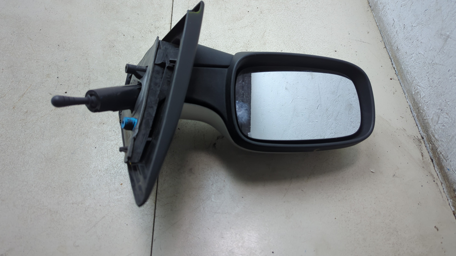 Зеркало левое электрическое