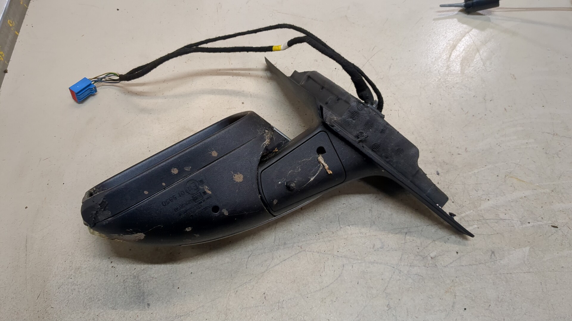 Зеркало левое электрическое