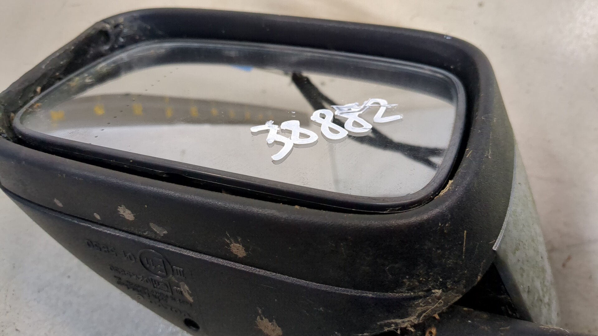 Зеркало левое электрическое