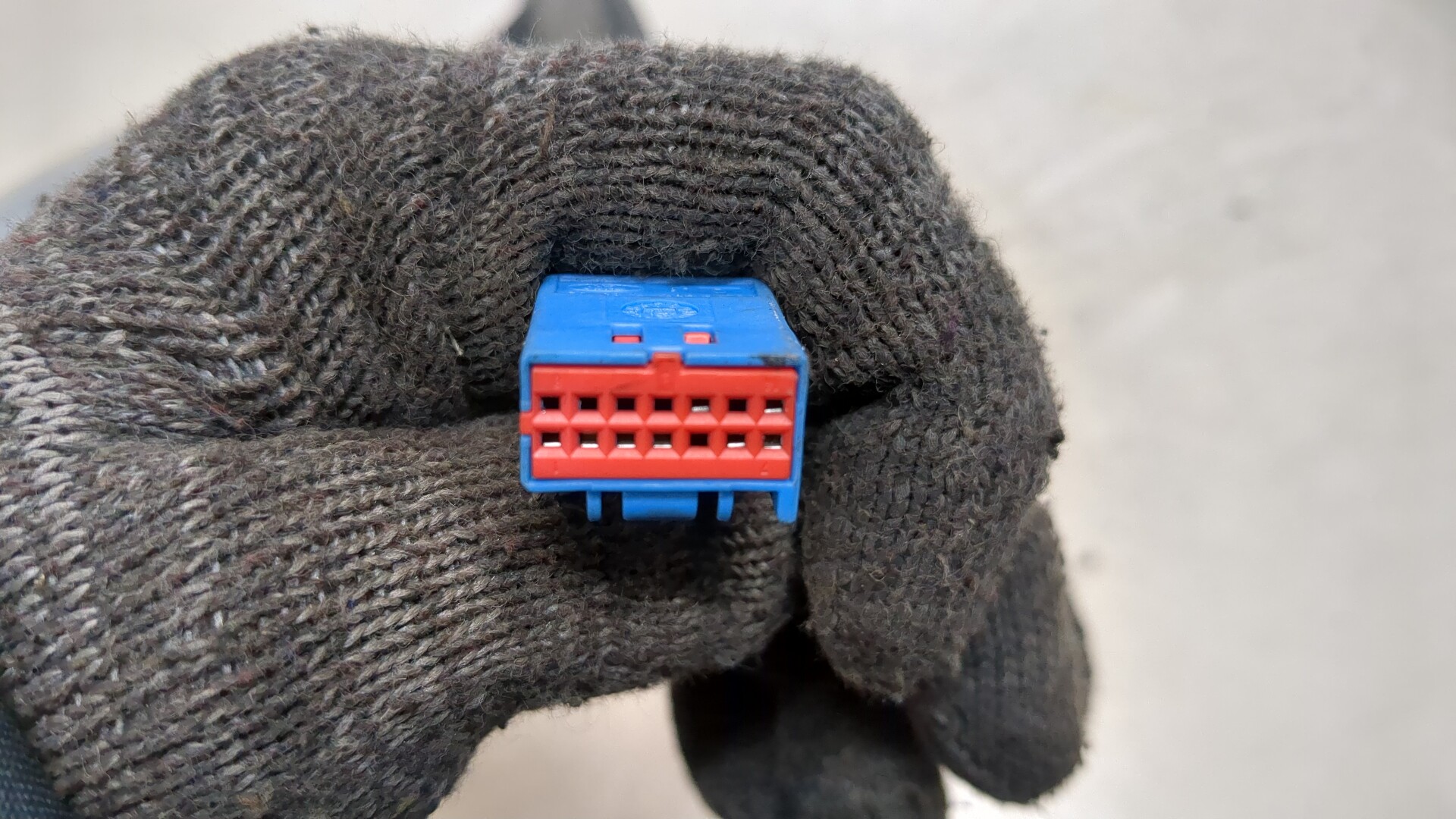 Зеркало левое электрическое