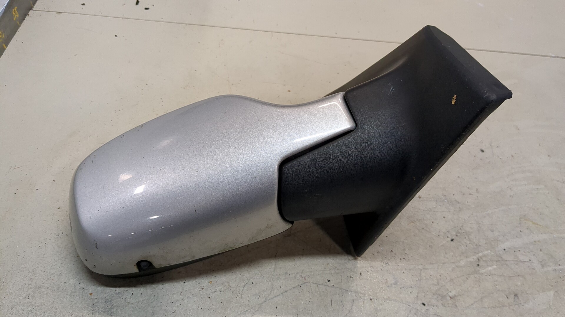 Зеркало правое электрическое