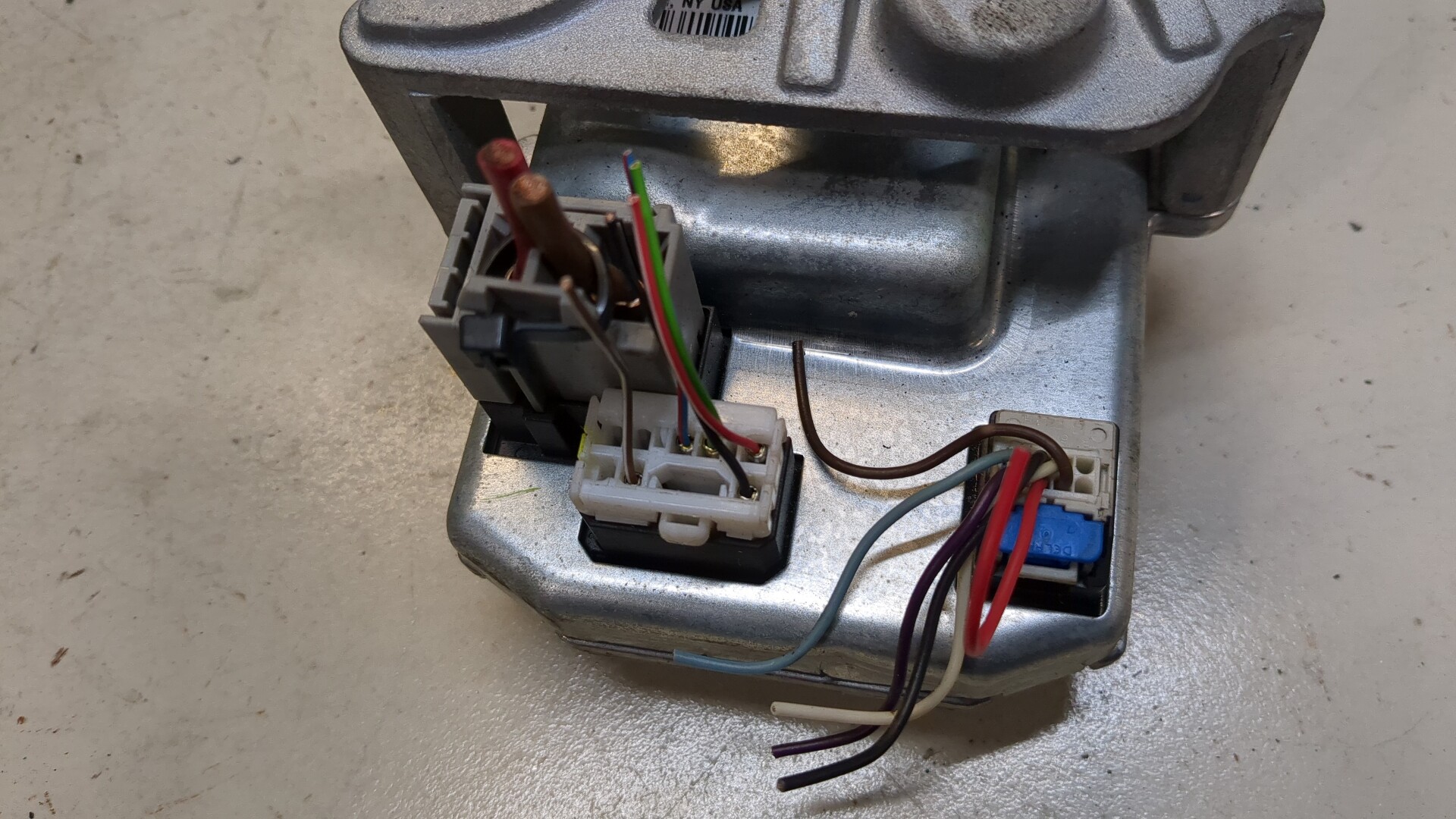 Серводвигатель рулевой рейки