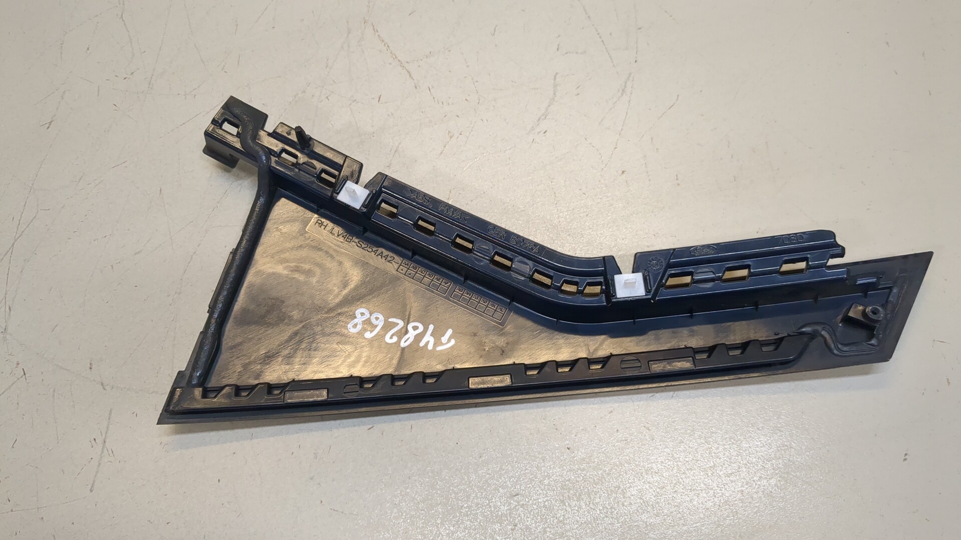 Накладка двери задней правой