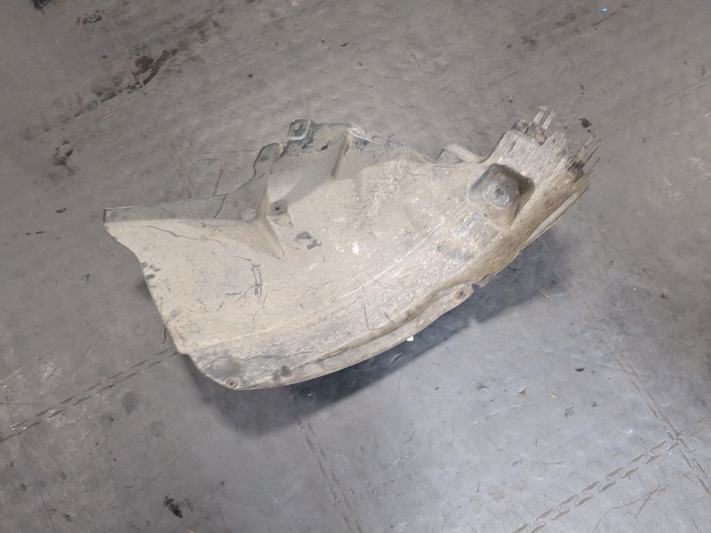 Локер передний правый