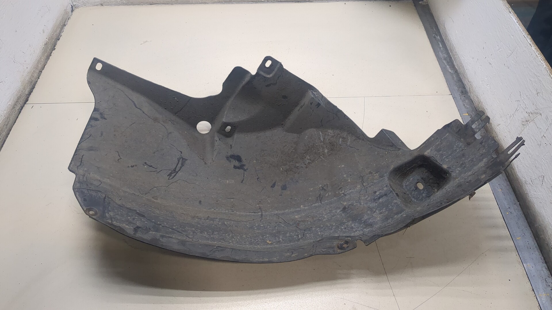 Локер передний правый