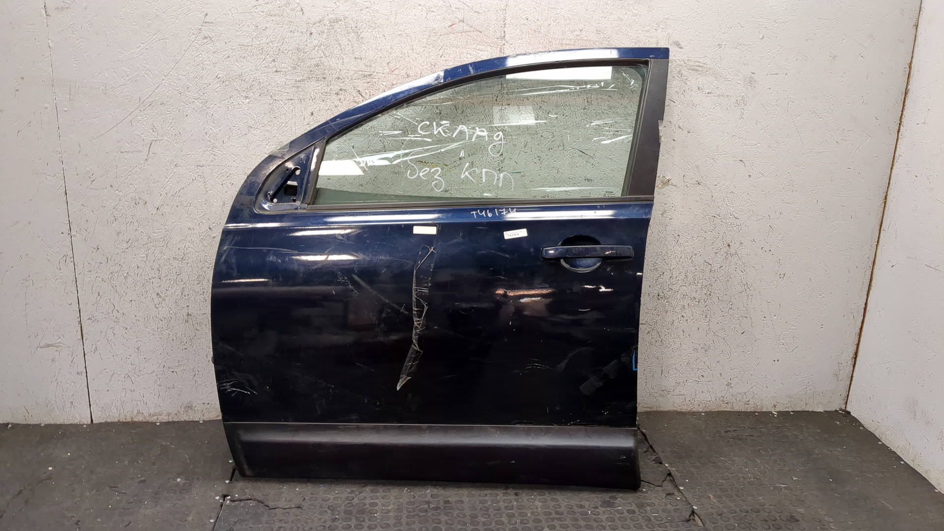 Дверь передняя левая