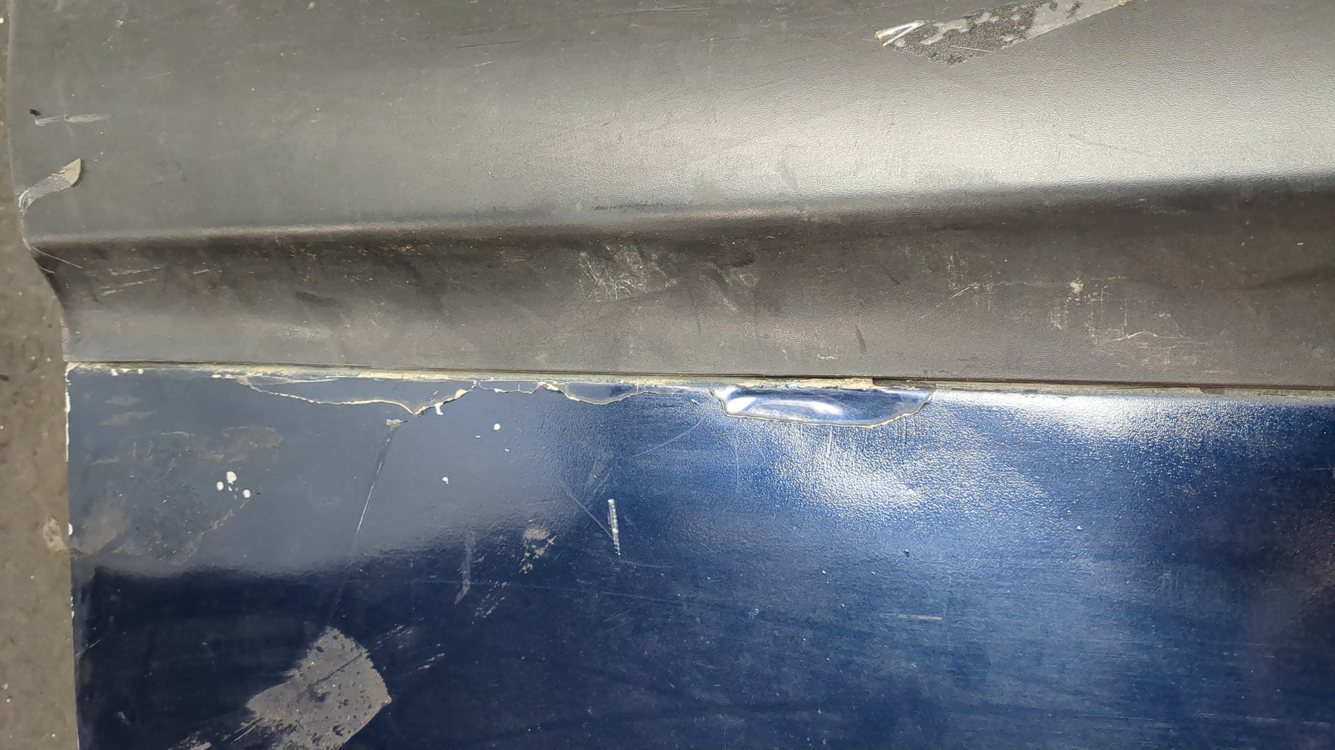 Дверь передняя левая