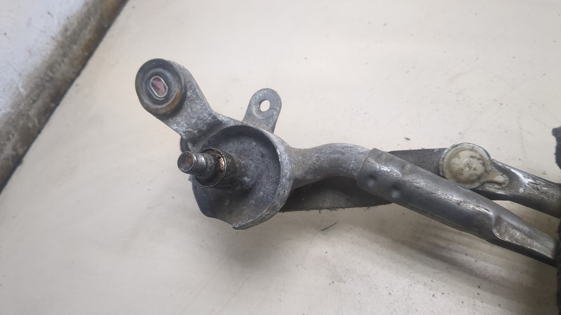 Трапеция стеклоочистителей