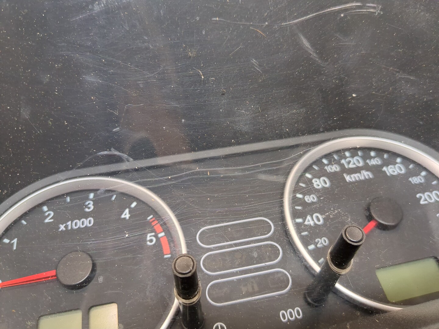 Панель приборов