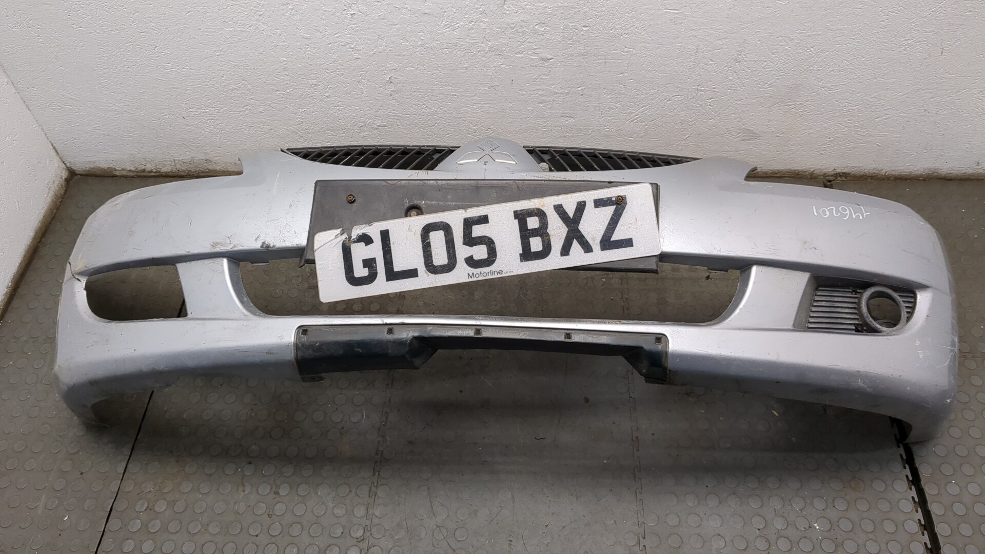 Бампер передний