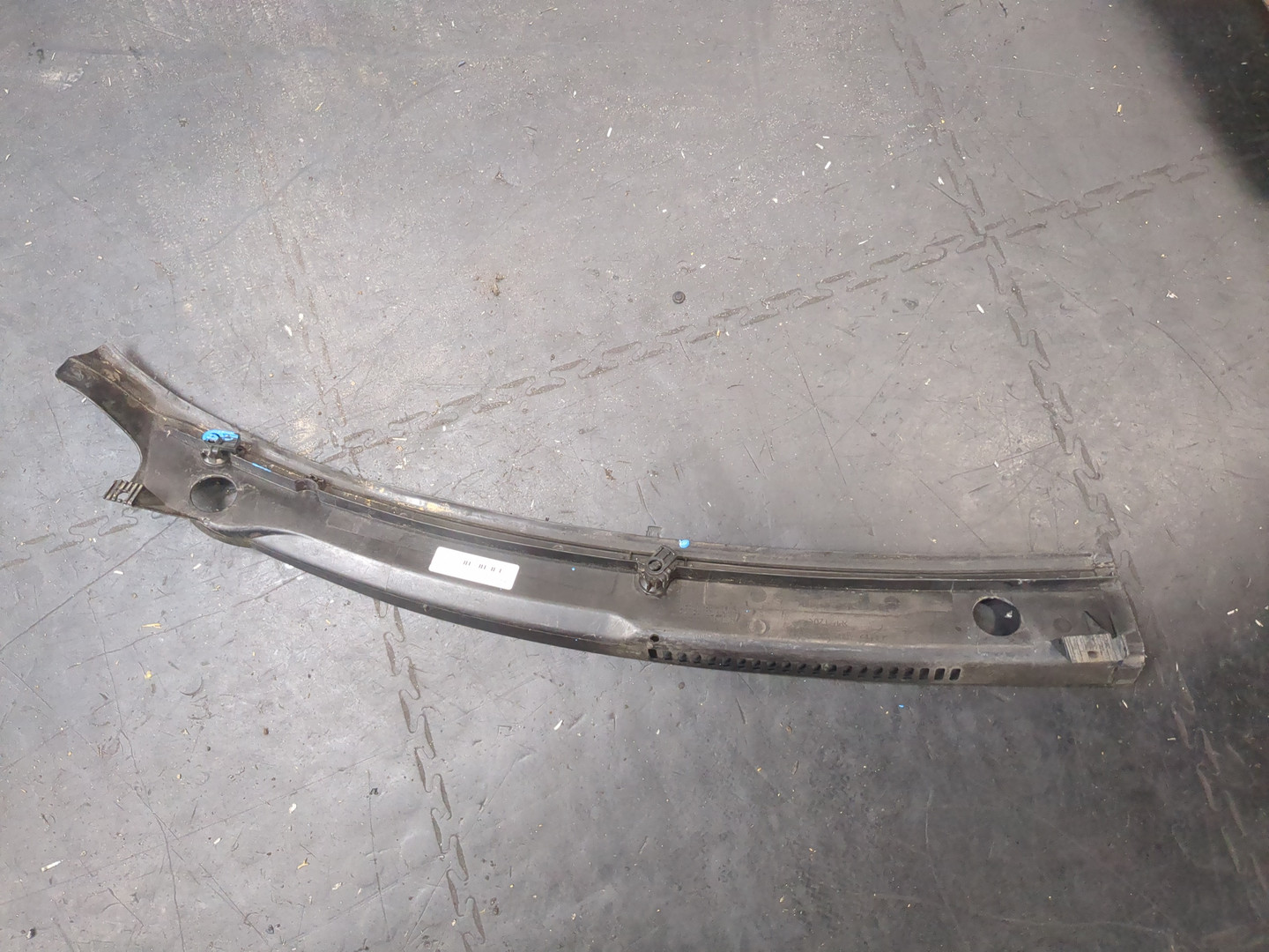 Решетка стеклоочистителей (Жабо)