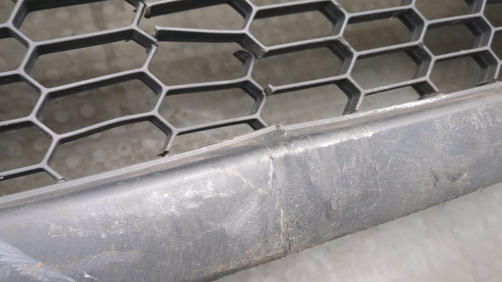 Бампер передний