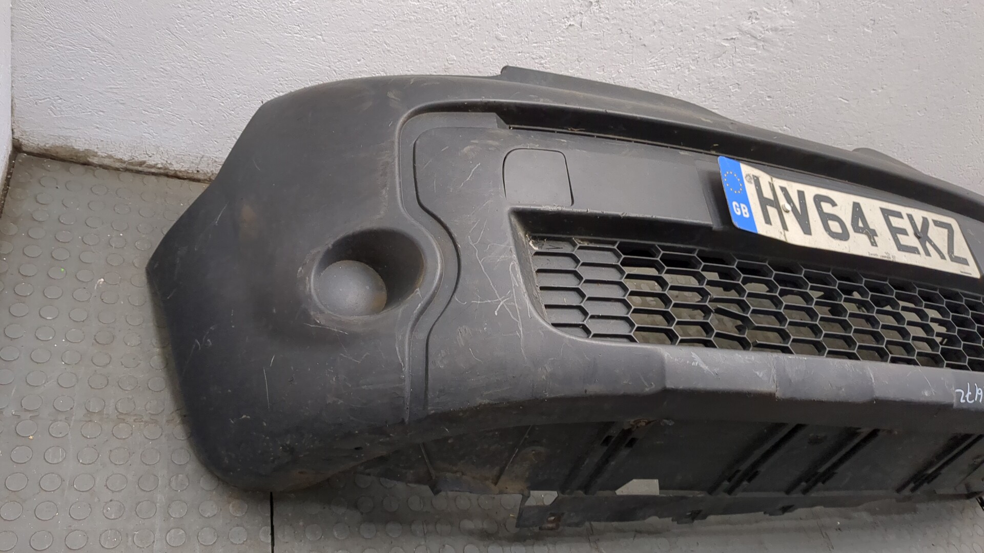 Бампер передний