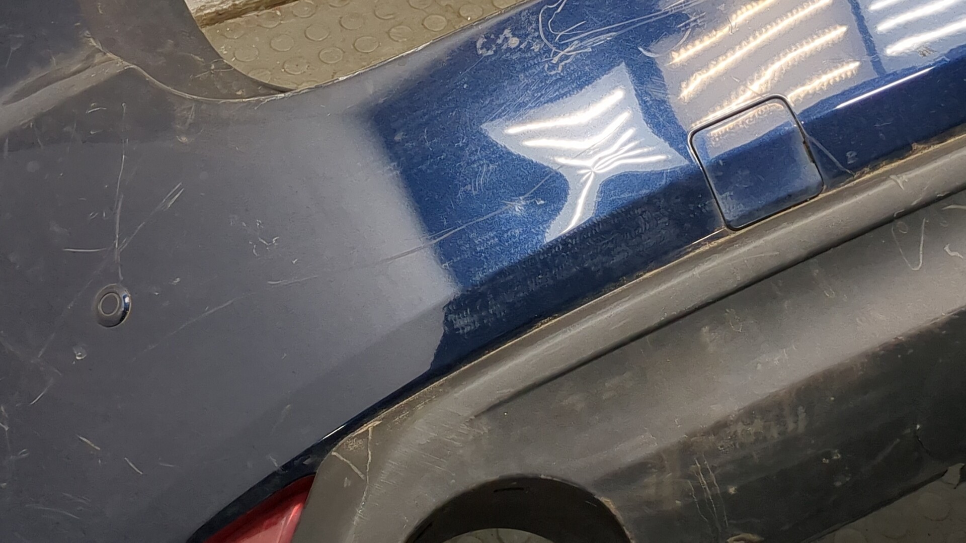 Бампер задний