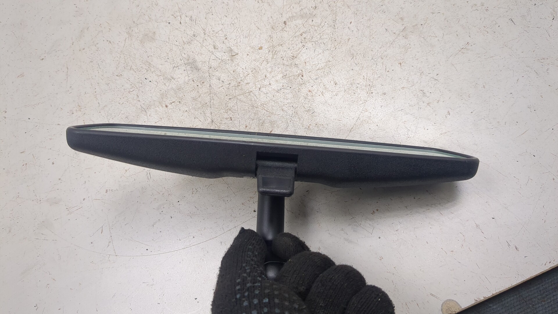 Зеркало заднего вида