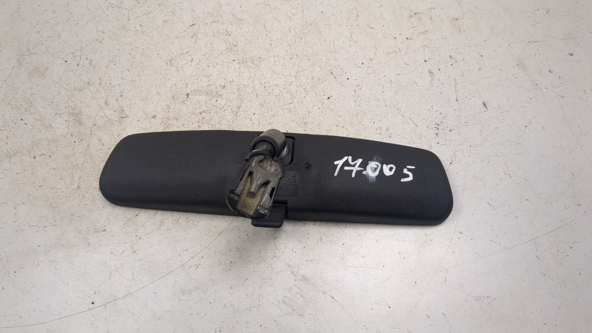 Зеркало заднего вида