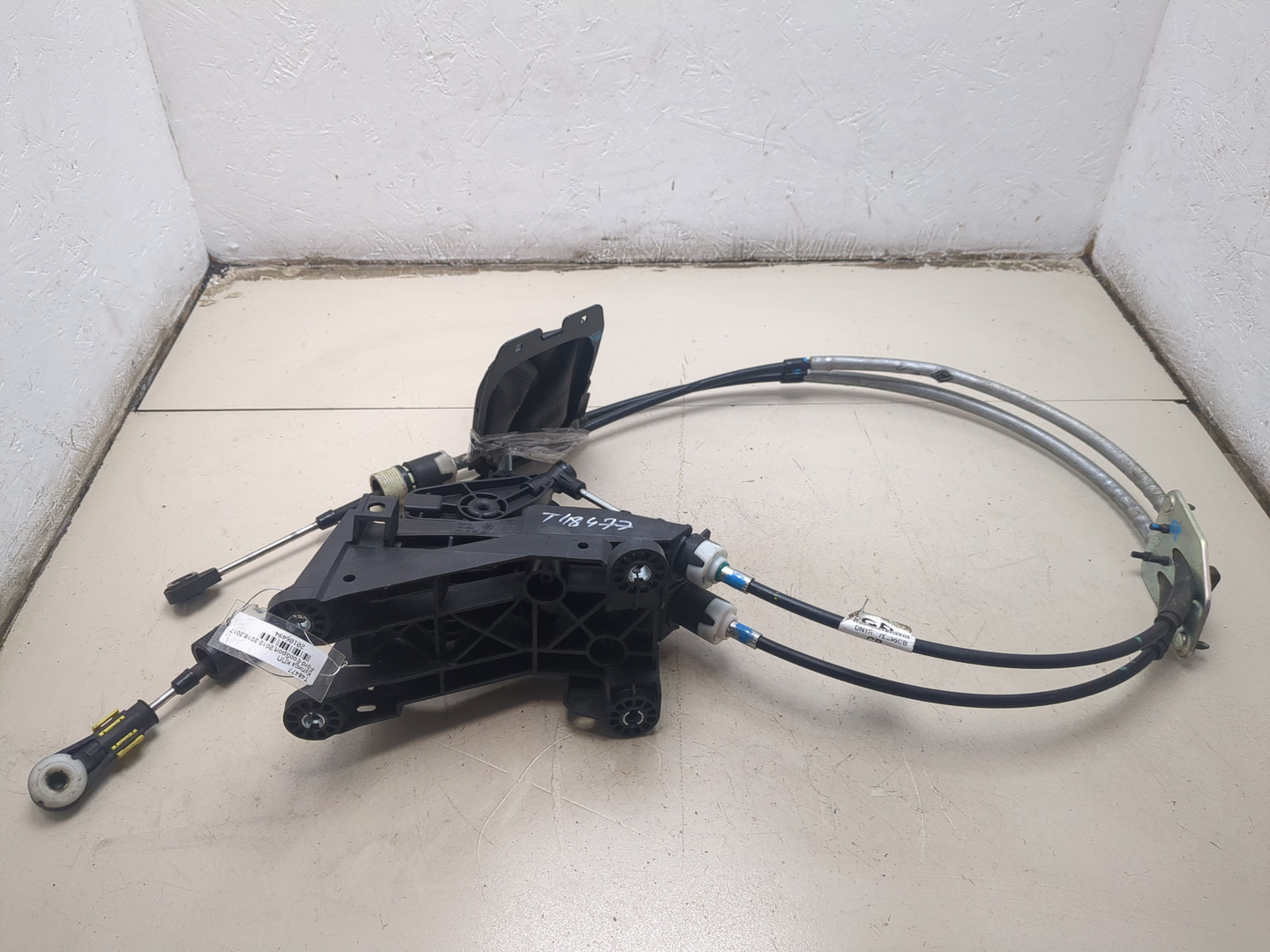 Кулиса МКПП / АКПП