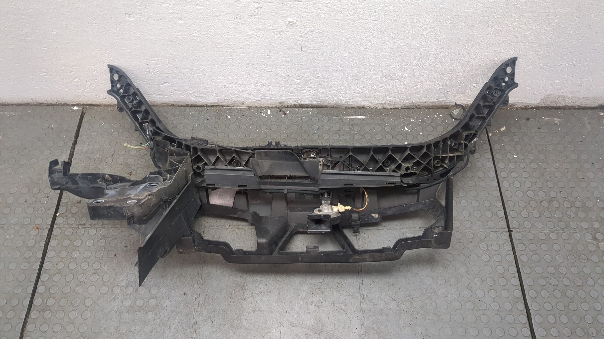 Панель передняя (телевизор)