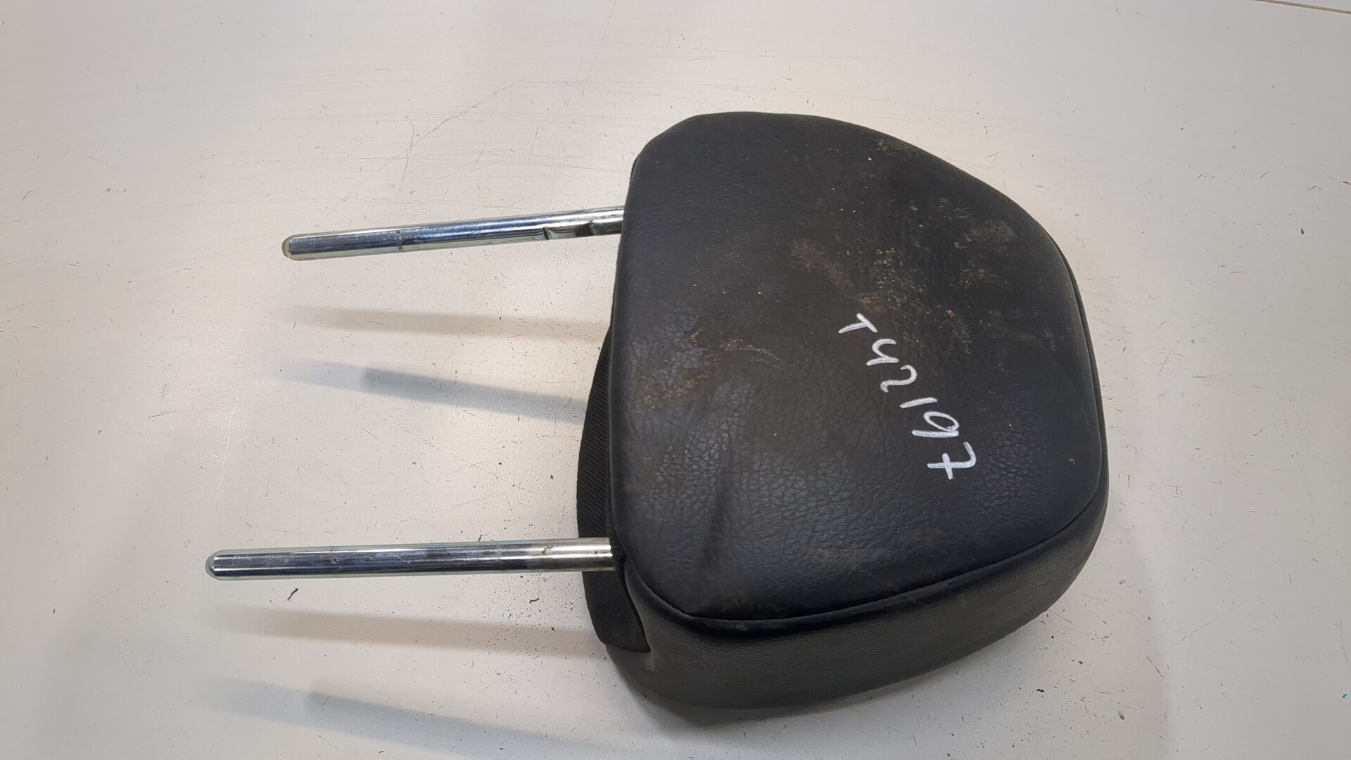 Подголовник сиденья