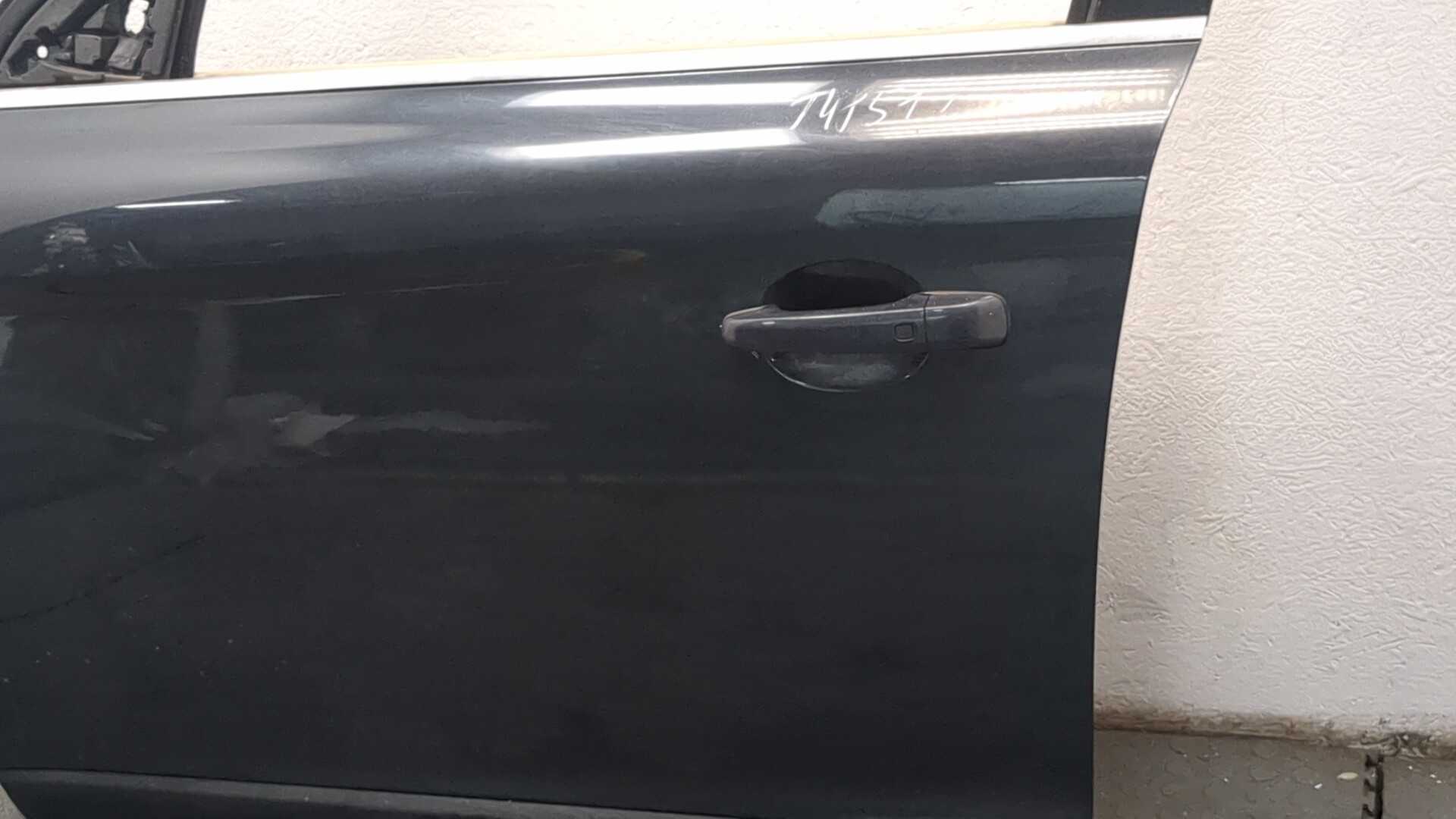 Дверь передняя левая