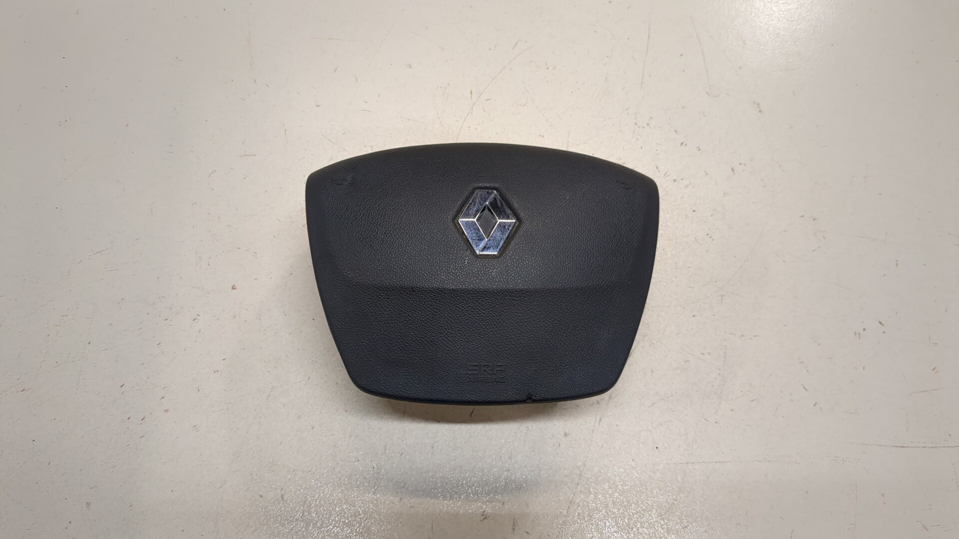 Подушка безопасности в рулевое колесо