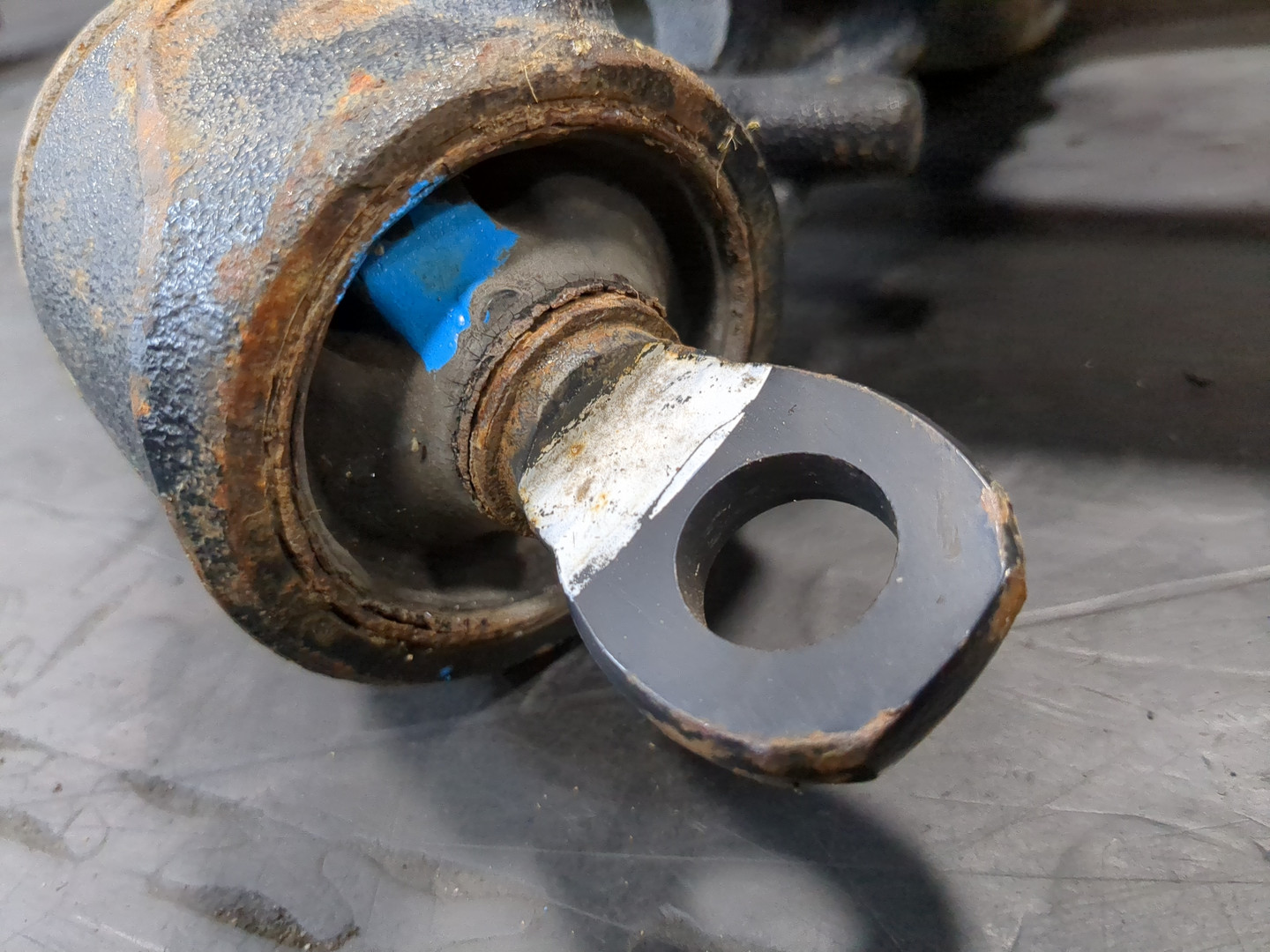 Балка задняя