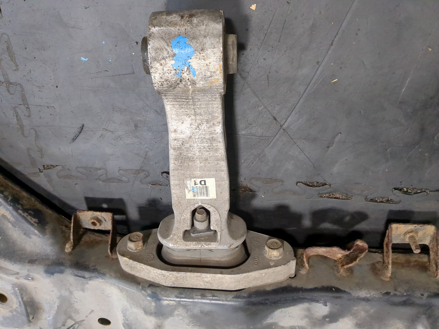 Балка задняя