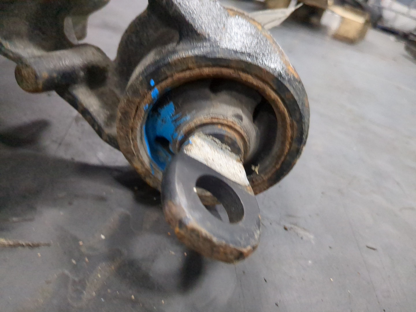 Балка задняя