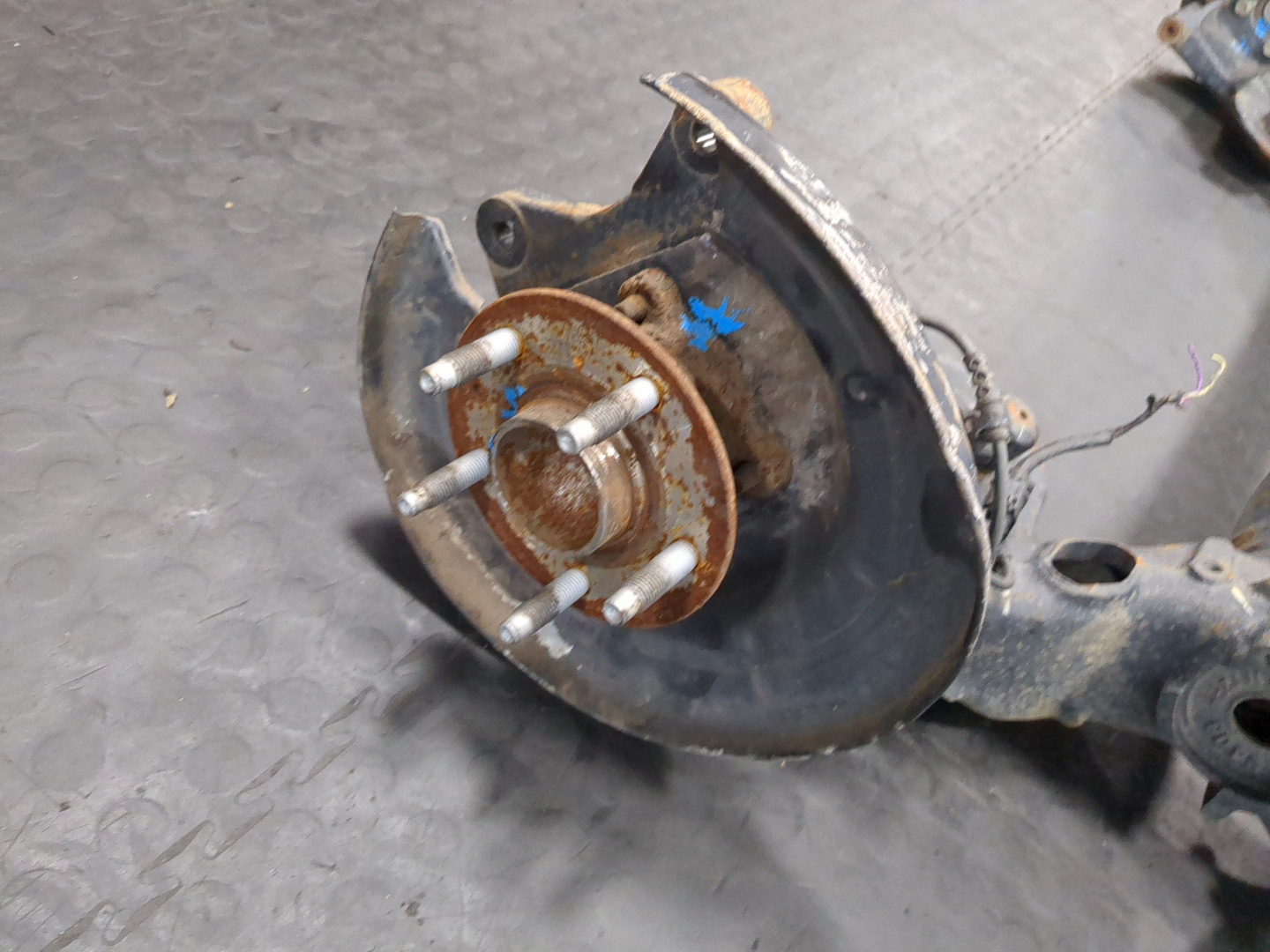 Балка задняя