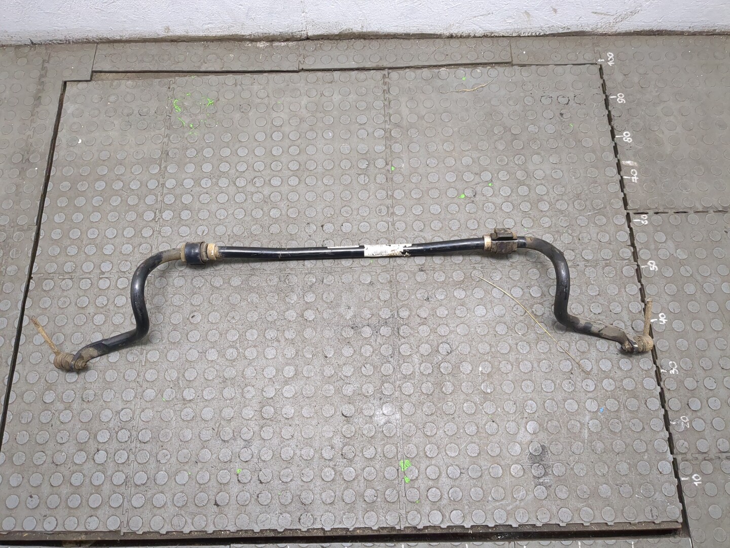 Стабилизатор передний