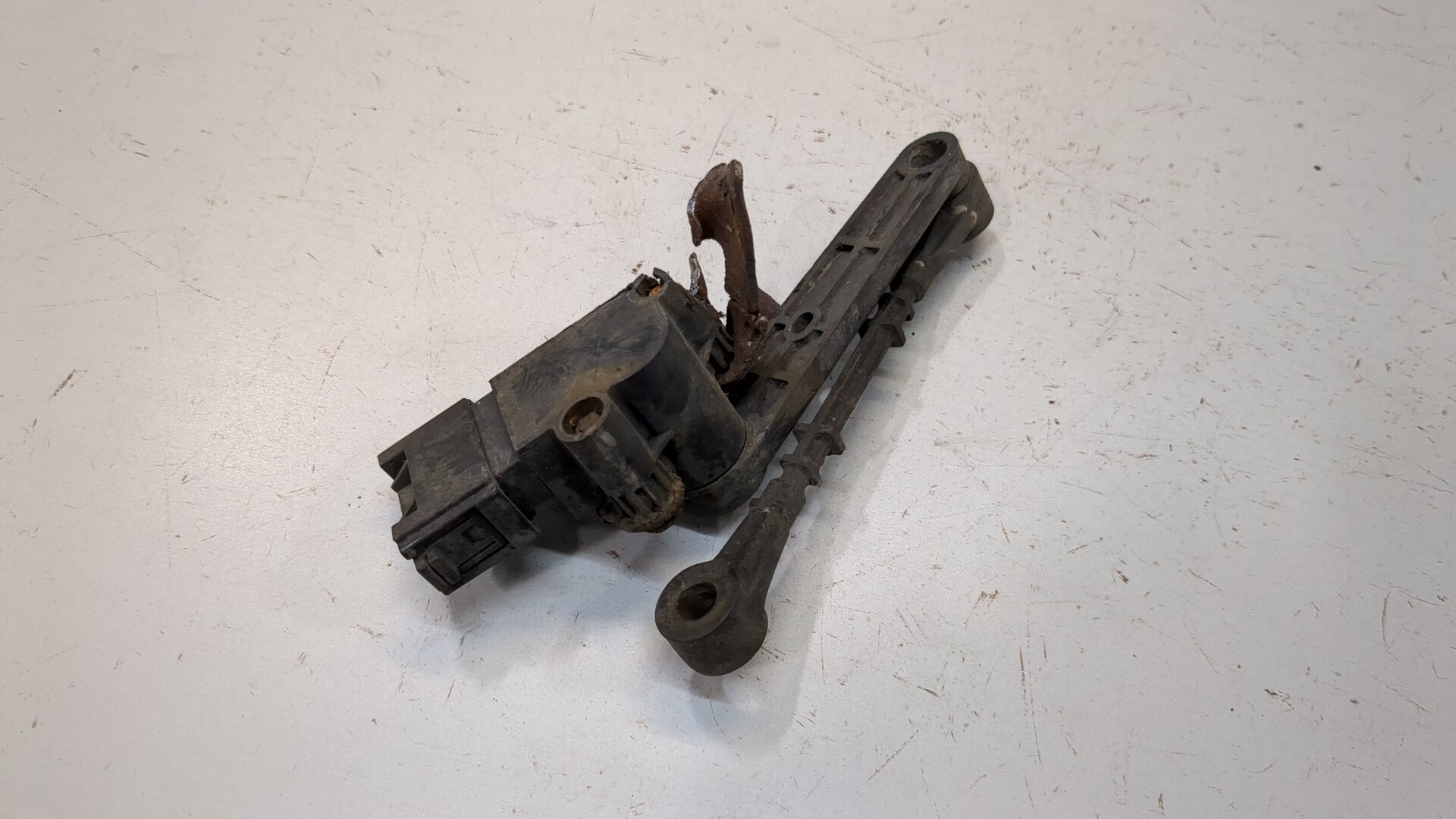 Датчик регулировки дорож. просвета