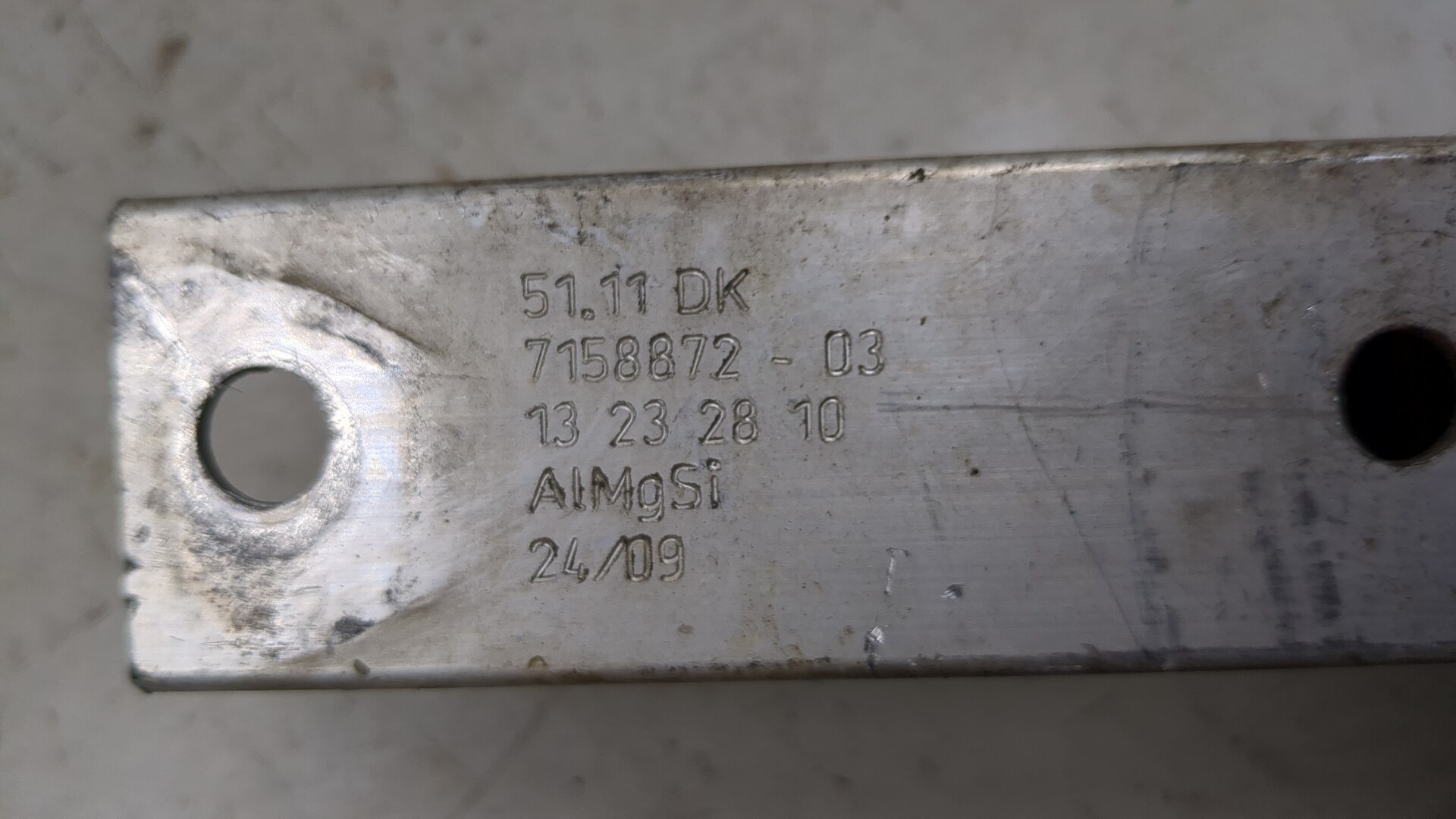 Кронштейн усилителя переднего бампера