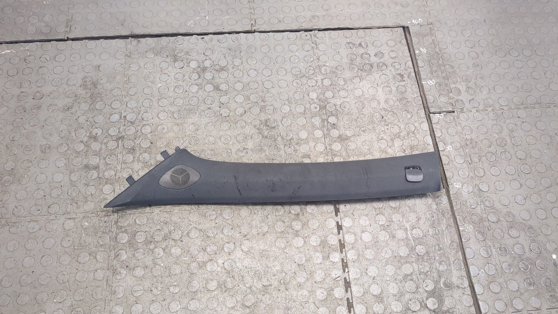 Обшивка стойки