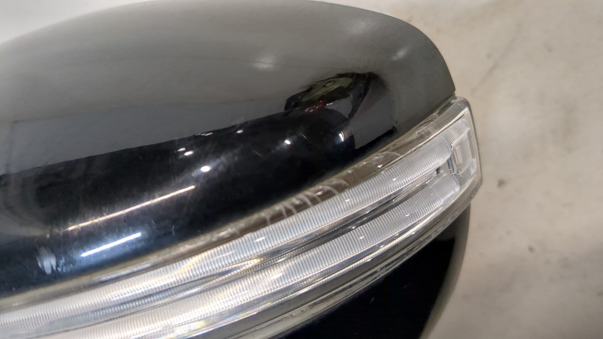 Зеркало левое электрическое