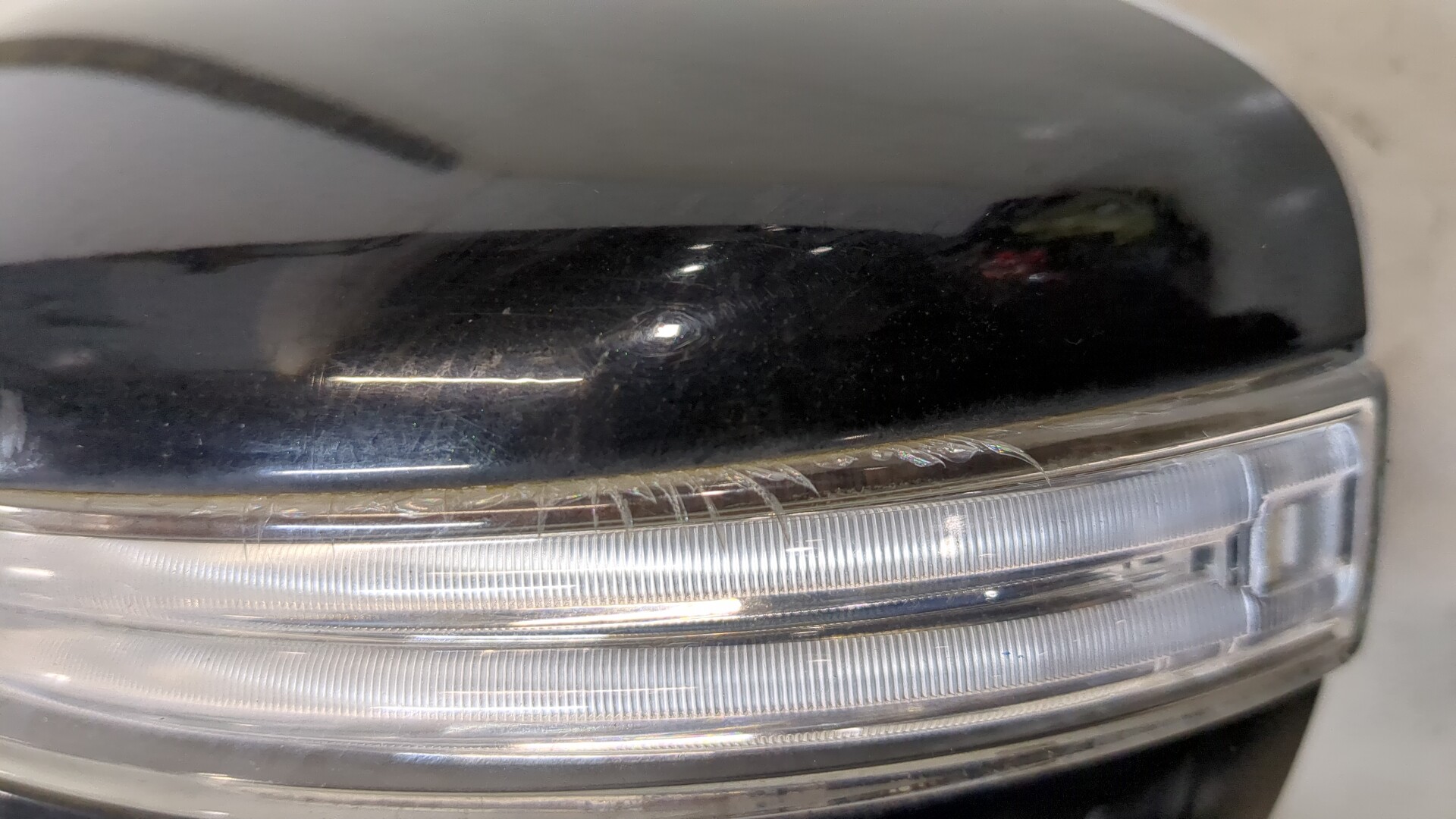 Зеркало левое электрическое