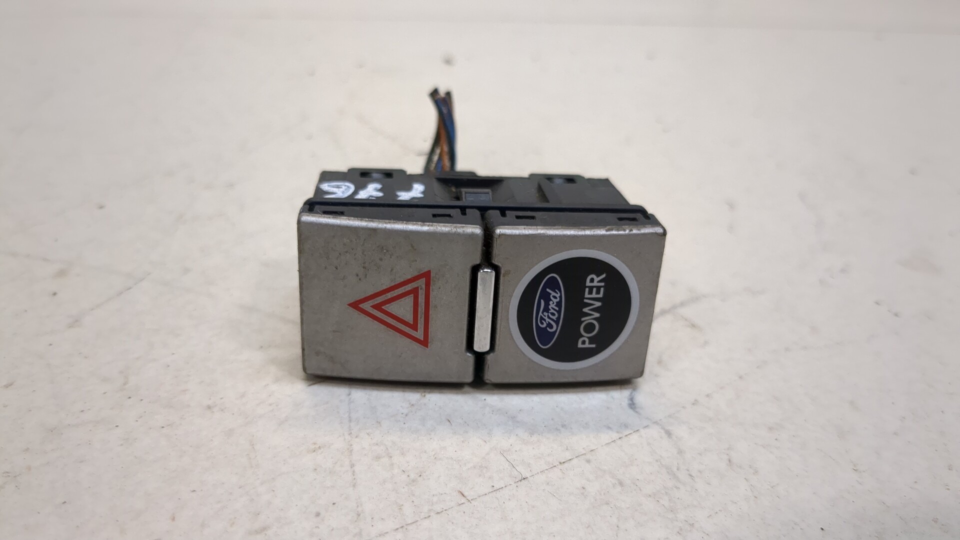 Кнопка аварийной остановки