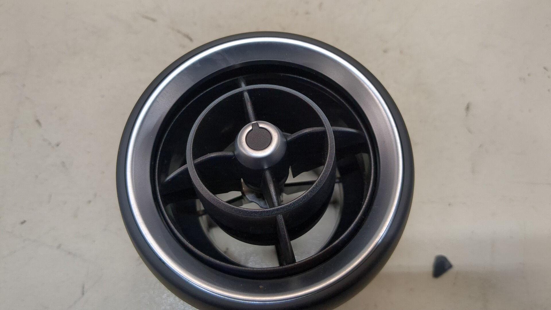 Дефлектор воздушный