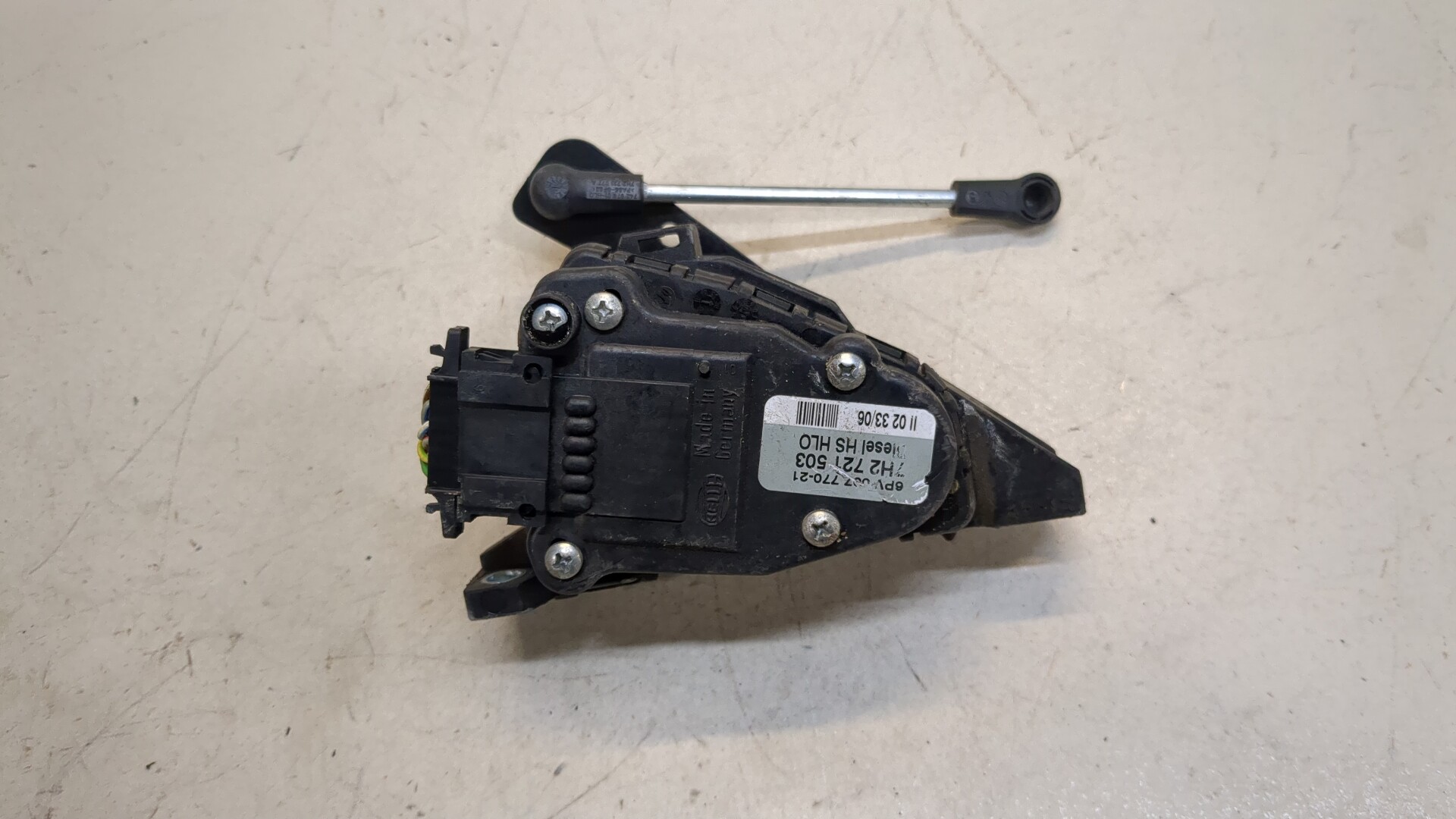 Датчик положения педали акселератора