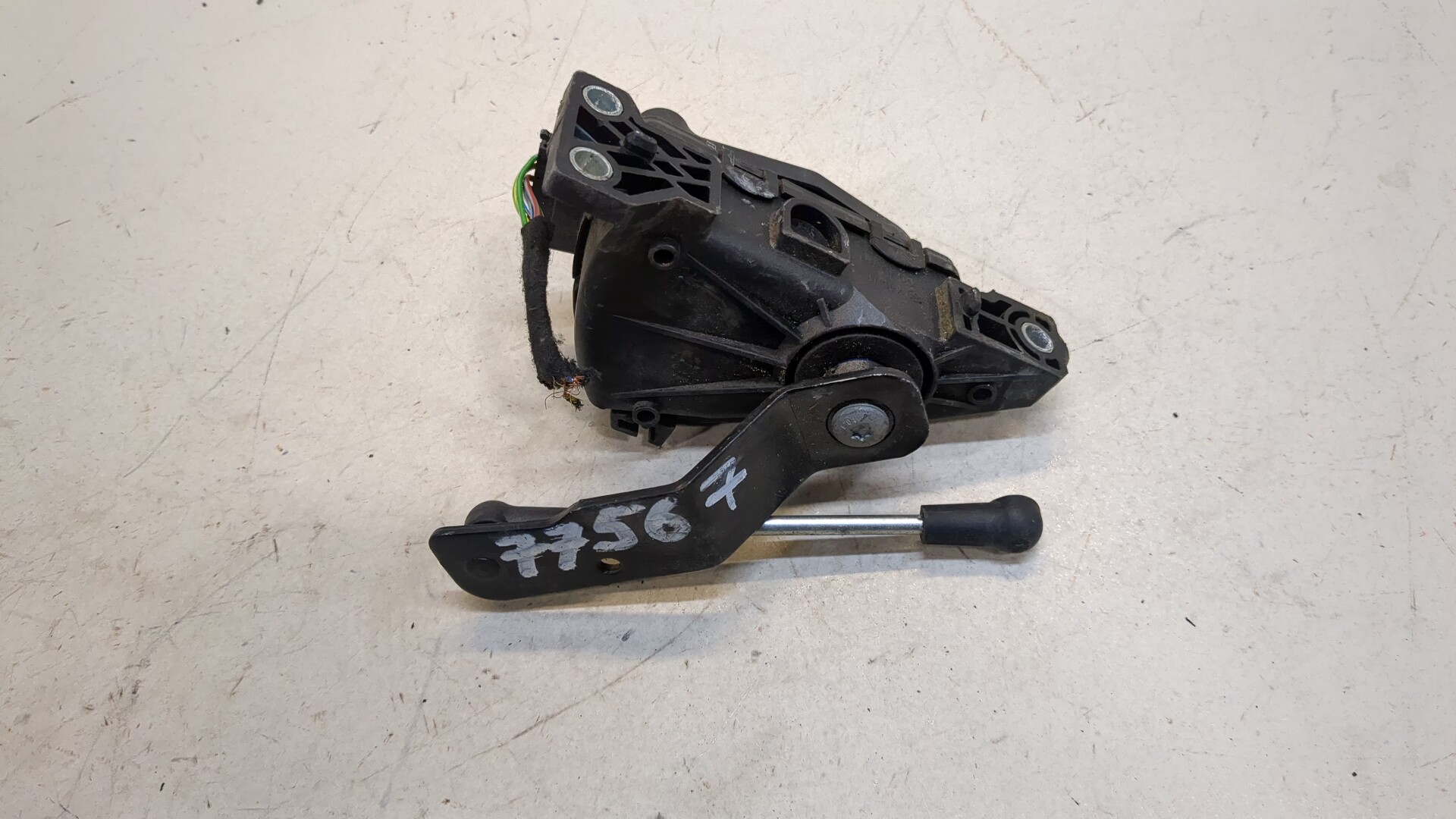 Датчик положения педали акселератора