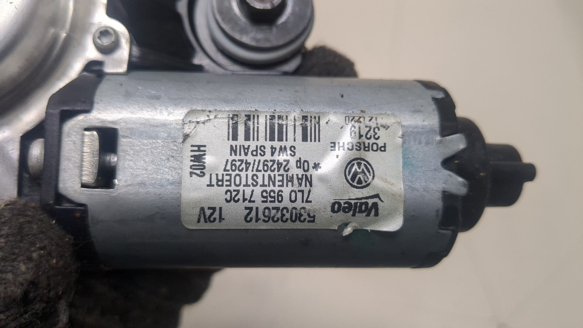 Моторчик стеклоочистителя задний