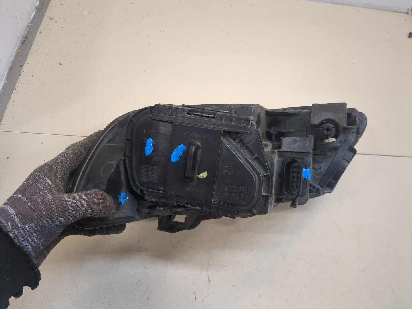 Фара правая