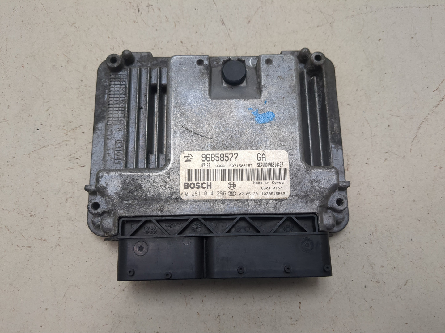 Блок управления двигателем