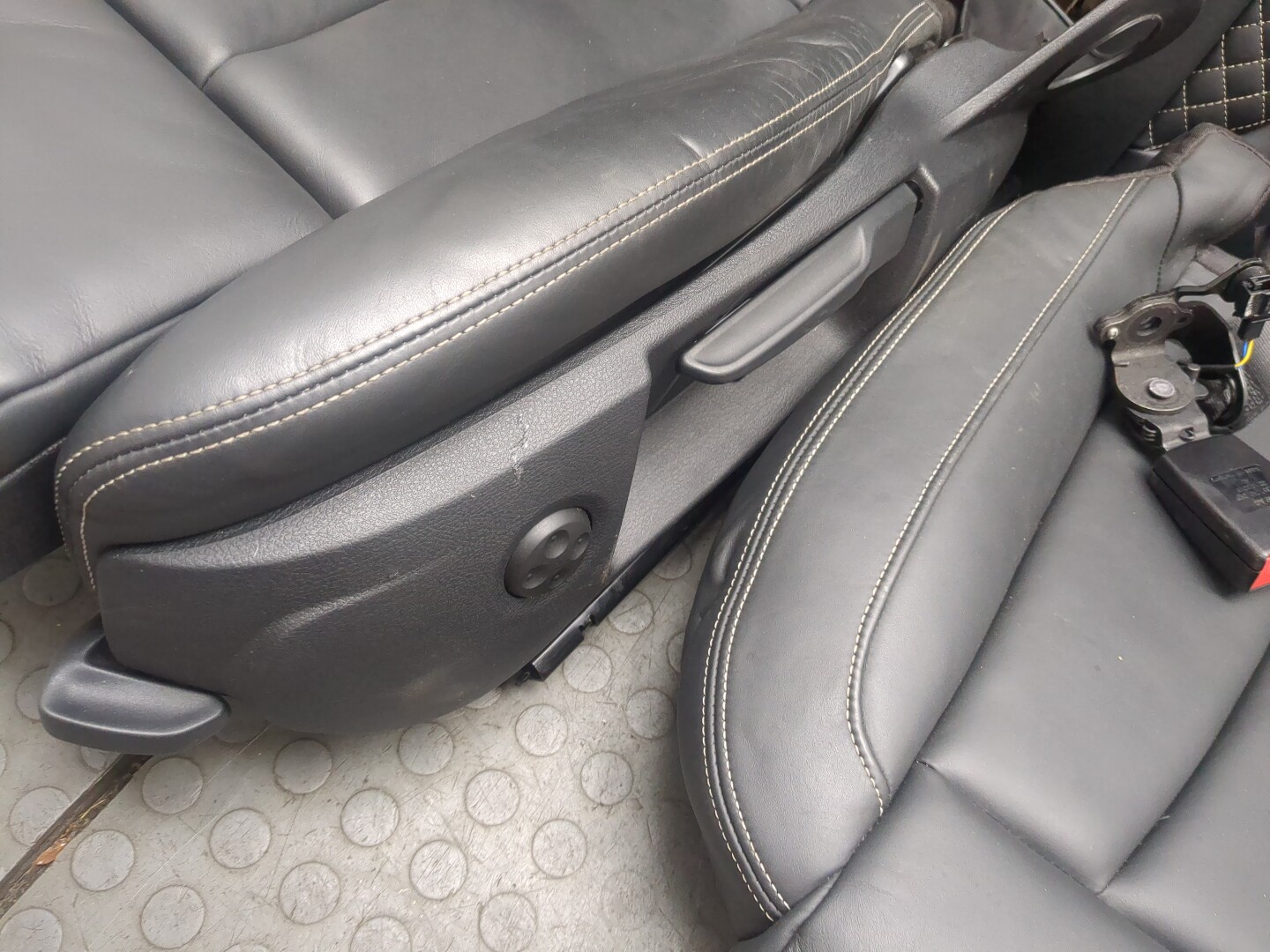 Сиденья комплект