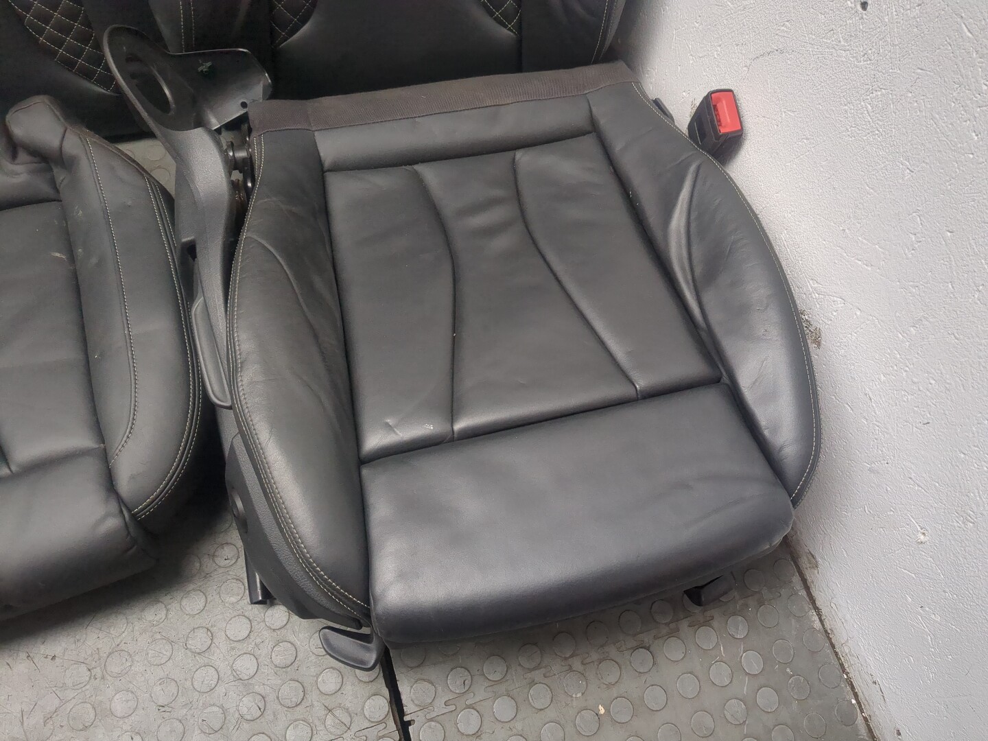 Сиденья комплект