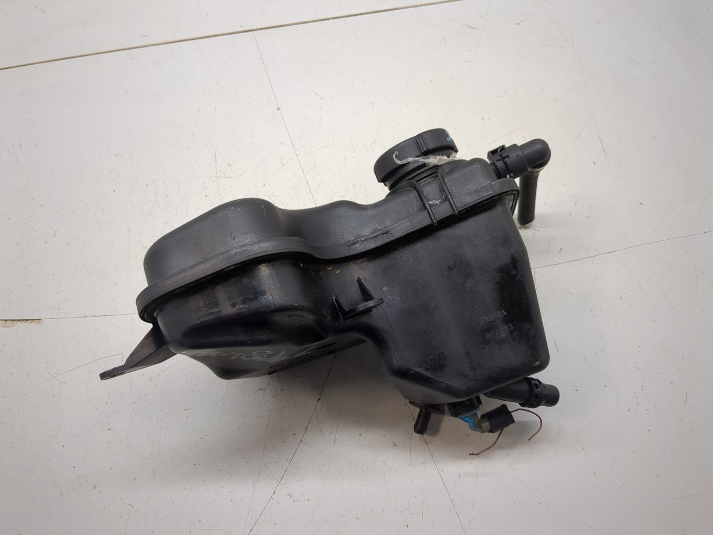 Бачок расширительный