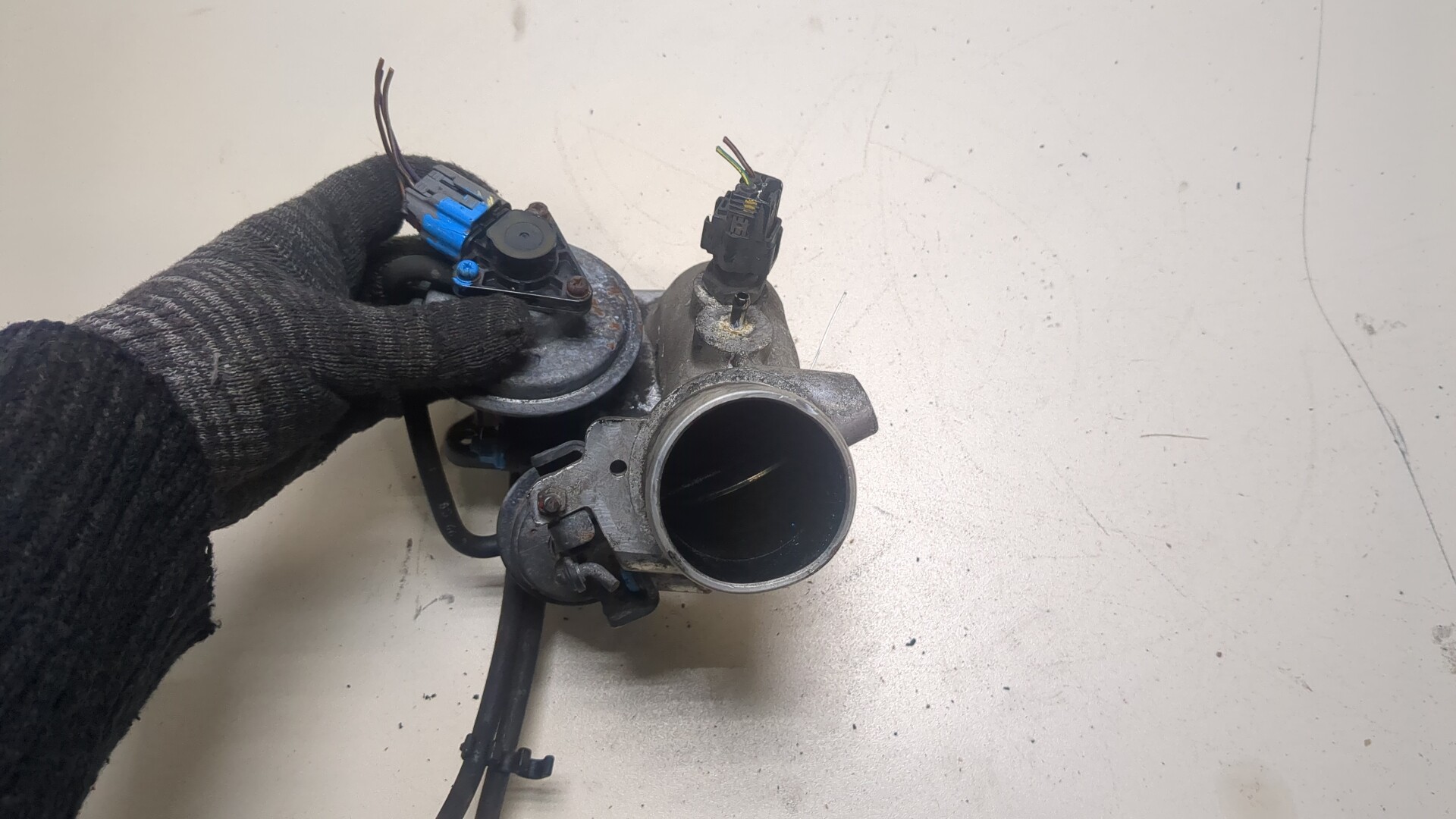 Заслонка дроссельная электрическая