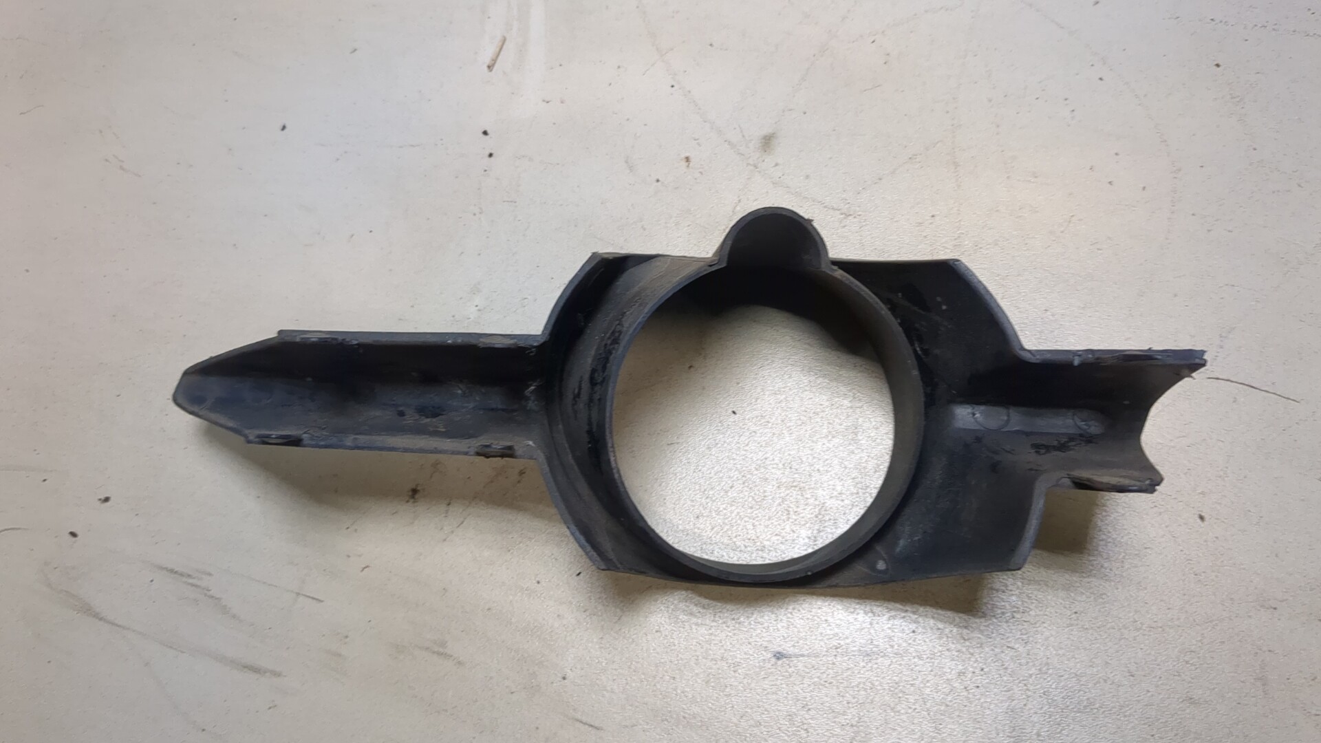 Решетка в бампер правая