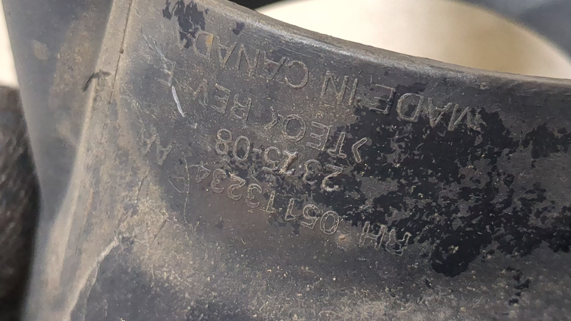 Решетка в бампер правая