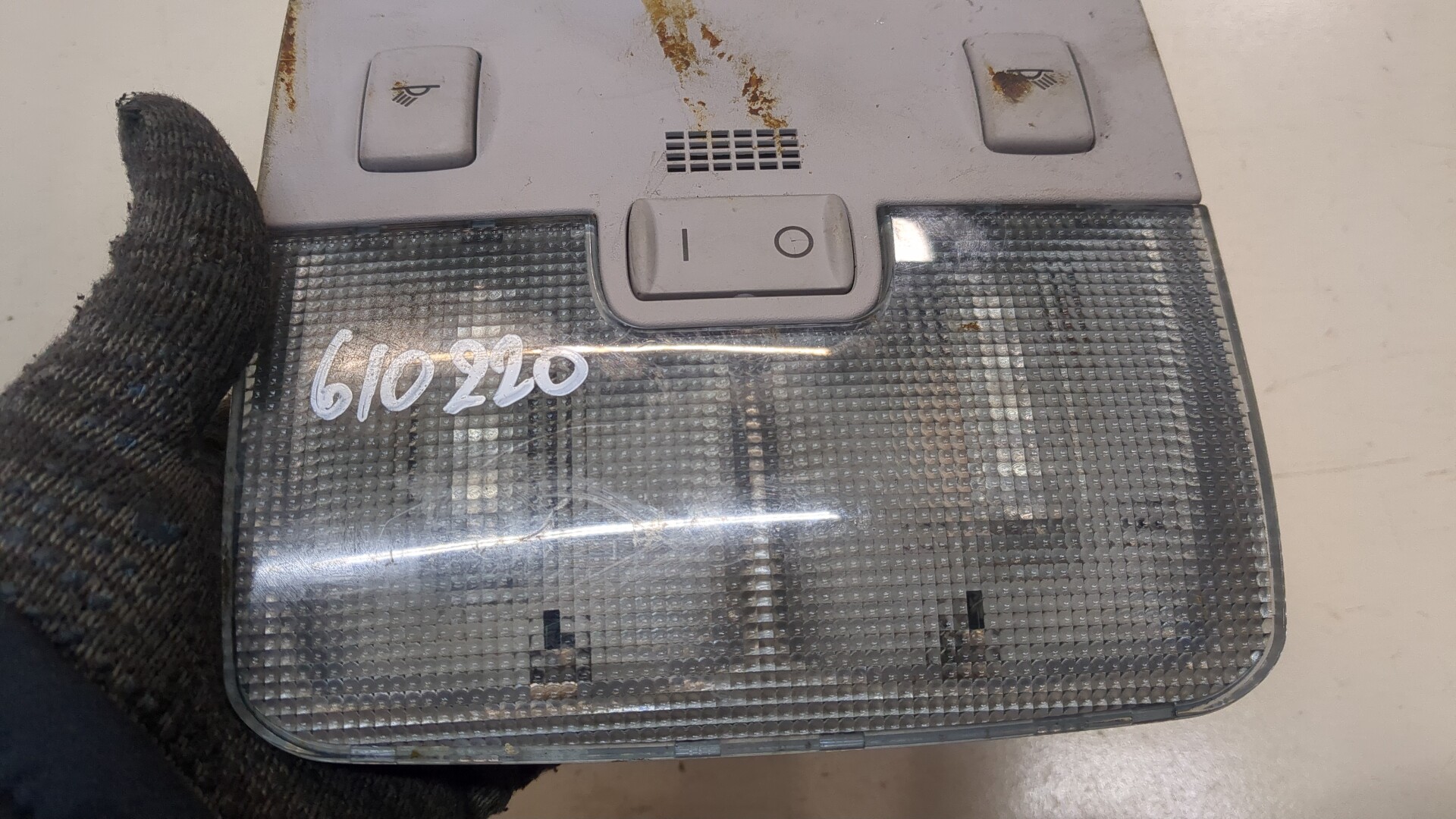 Плафон салонный